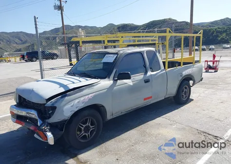 1998 Toyota Tacoma из США, поврежденный, VIN 4TAVL52N7WZ005814